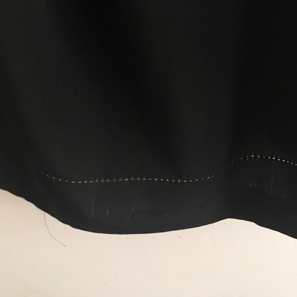 100% Silk Banana Republic flowy belted Dress - Picture 3 of 8